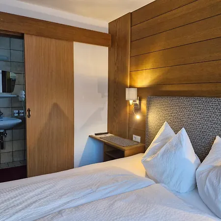 Couette-café Gaestehaus Kuen Längenfeld