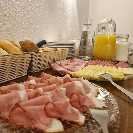 Gaestehaus Kuen Bed and breakfast