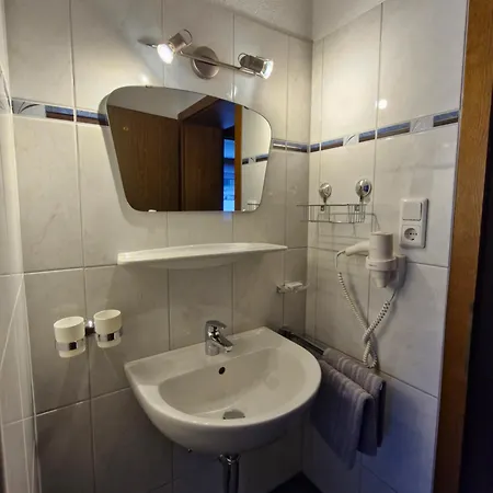 Gaestehaus Kuen Bed & Breakfast