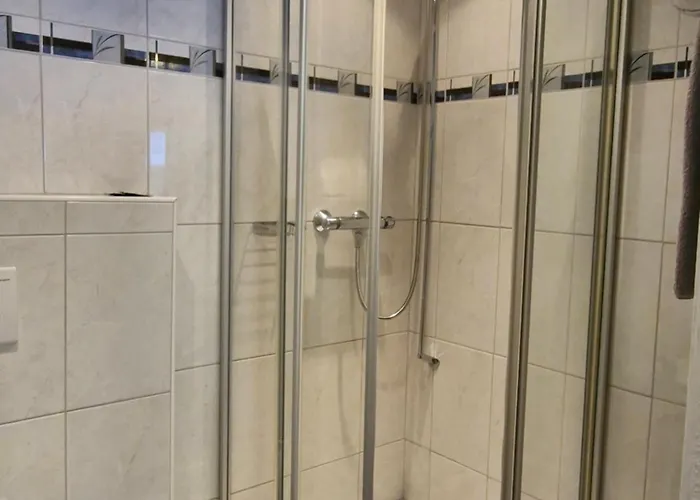 Gaestehaus Kuen לינה וארוחת בוקר לאנגנפלד