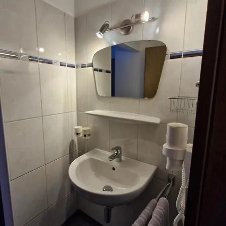 Gaestehaus Kuen לאנגנפלד